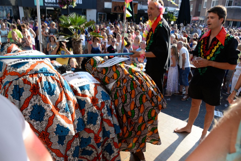 ../Images/Zomercarnaval Noordwijkerhout 284.jpg